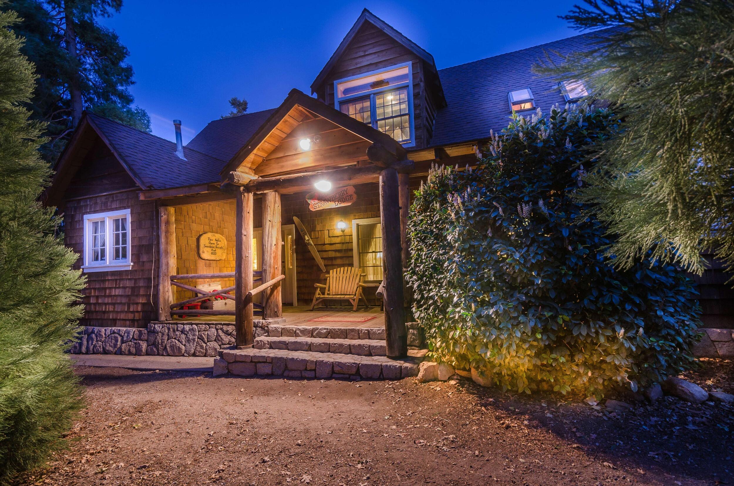 Picture of Arrowhead Pine Rose Cabins