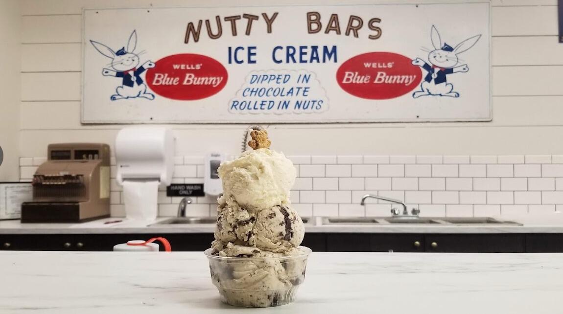 Picture of Nutty Bar Stand