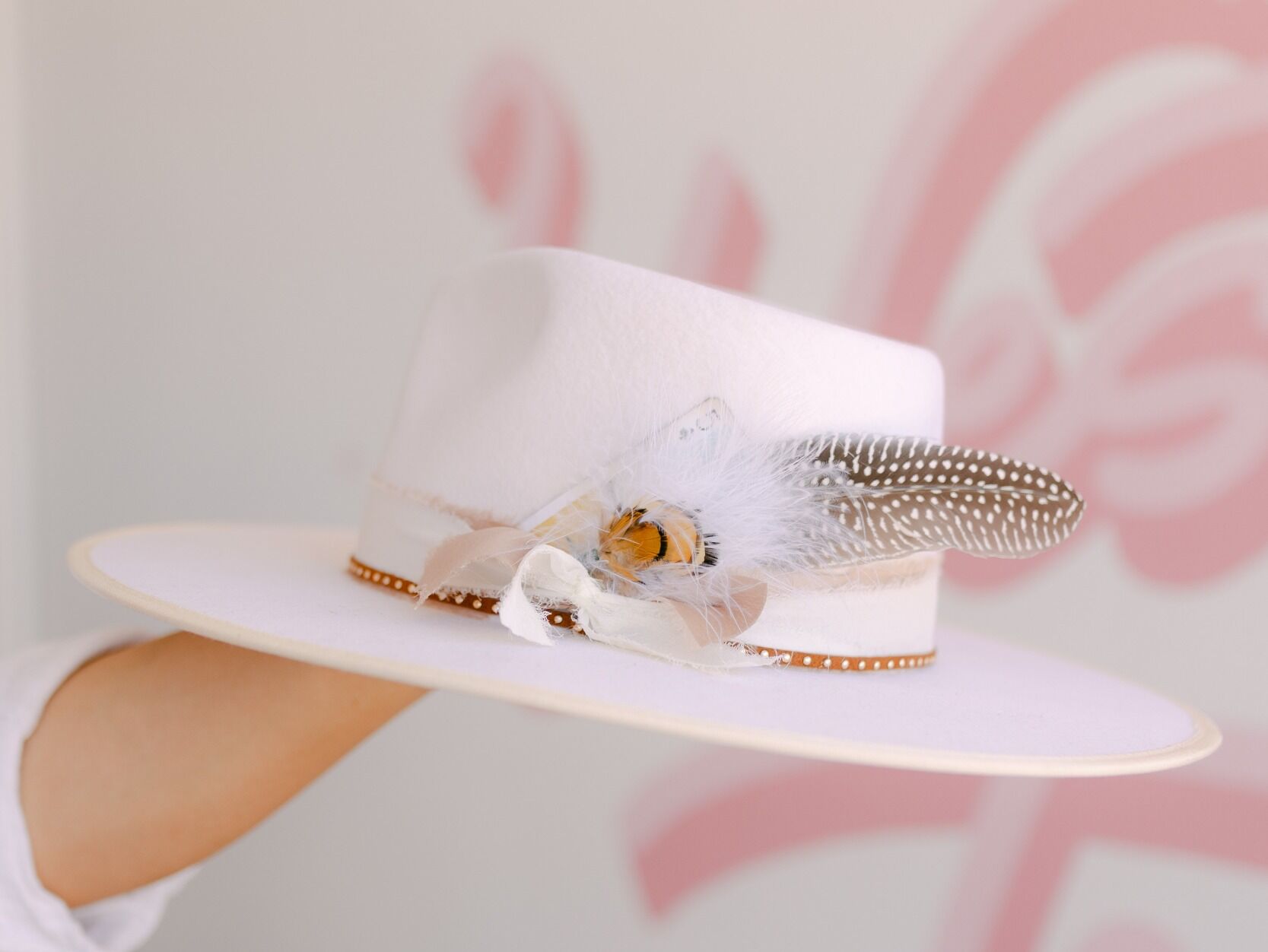 Picture of Rancher Hat Bar