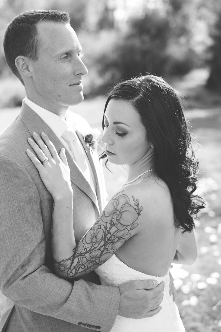 Intimate Outdoor Shot, Sarah and Kolton