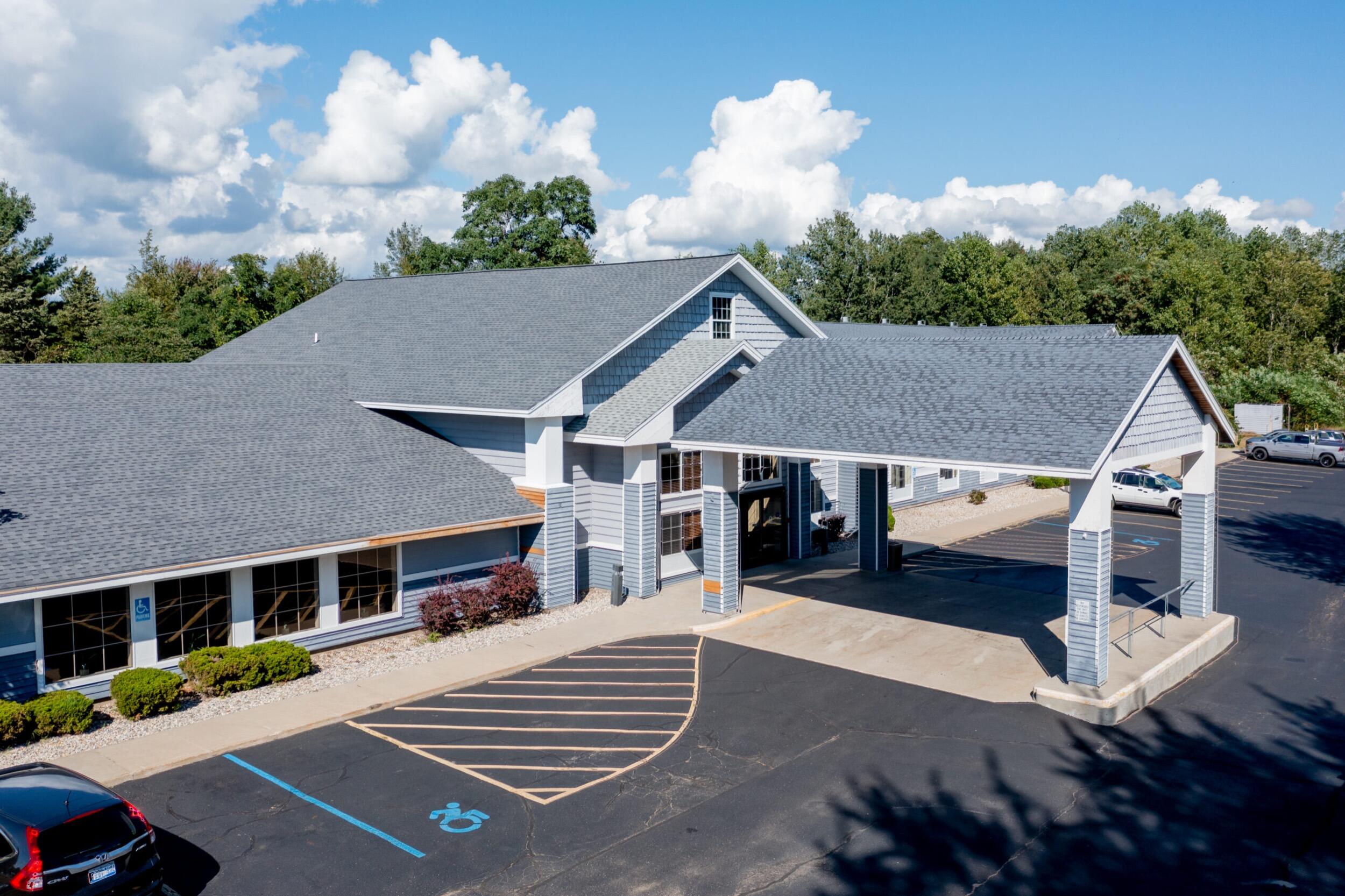 Picture of AmericInn by Wyndham Douglas/Saugatuck