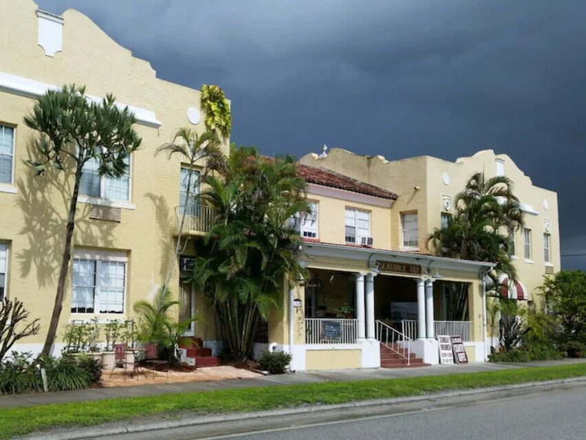 Picture of Seminole Inn