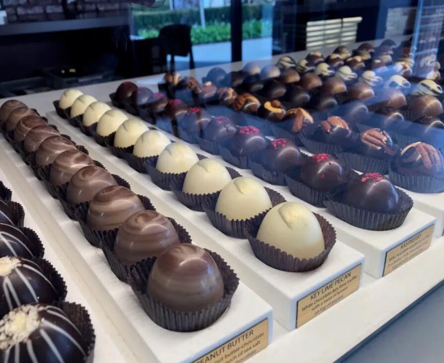 Picture of (Northside) DeBrand Fine Chocolates