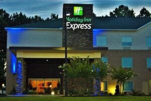 Picture of Holiday Inn Express Defuniak Springs an IHG Hotel