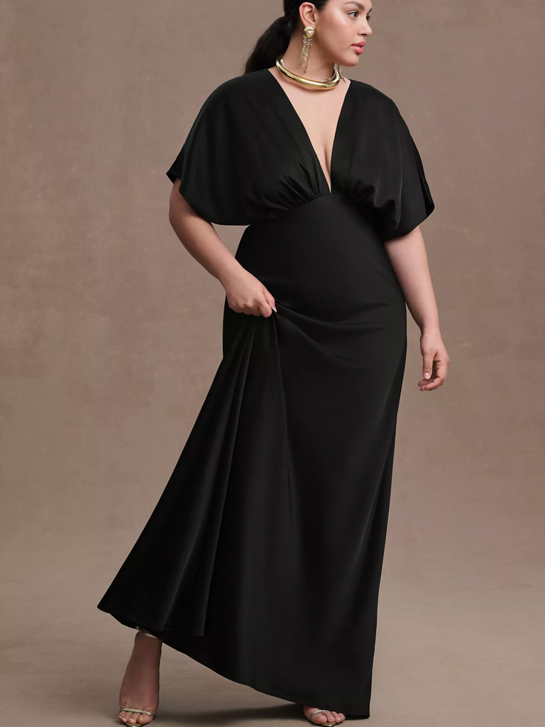 Plus-size black V-neck mother-of-the-bride dress