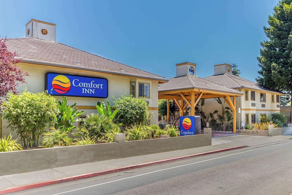 Picture of Comfort Inn Santa Cruz North