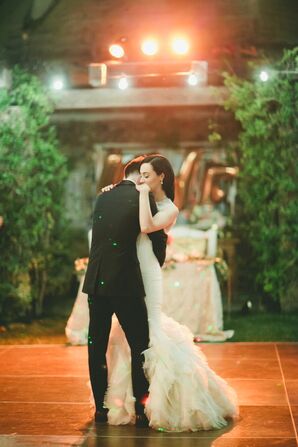 Saddlerock Ranch First Dance