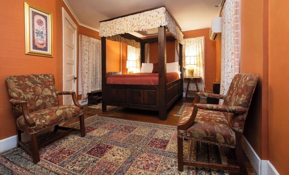 Picture of Monadnock Inn