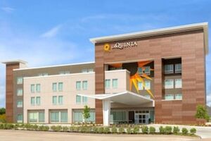 Picture of La Quinta Inn & Suites by Wyndham Richmond Sugarland