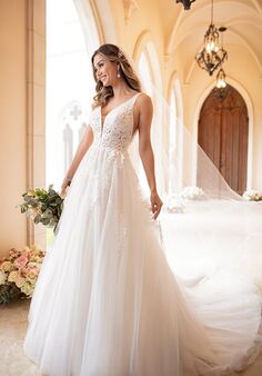 Stella York 6752 Ball Gown Wedding Dress