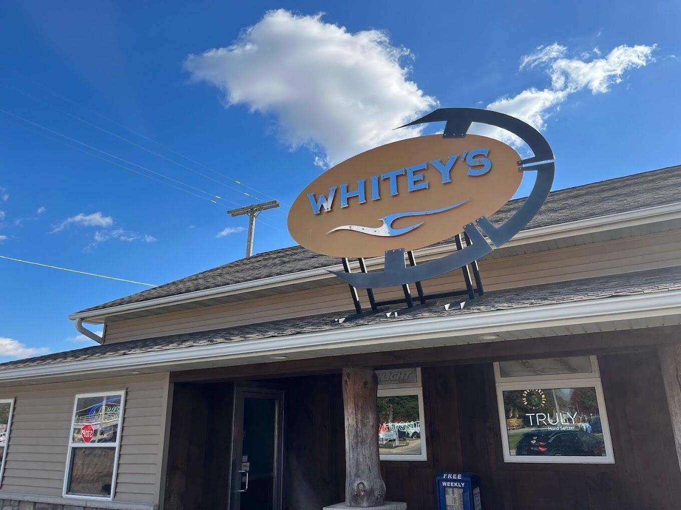 Picture of Whitey's Bar & Grill