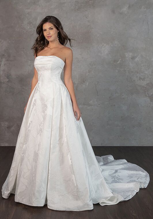 Essense of Australia D4304+ Ball Gown Wedding Dress - 3