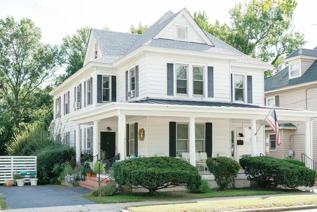 Picture of The Patriot House