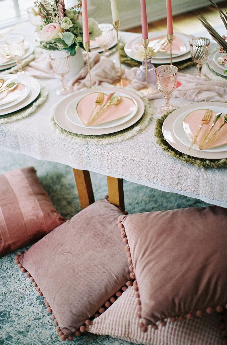 Bridesmaid Picnic With Pink Velvet Pillows