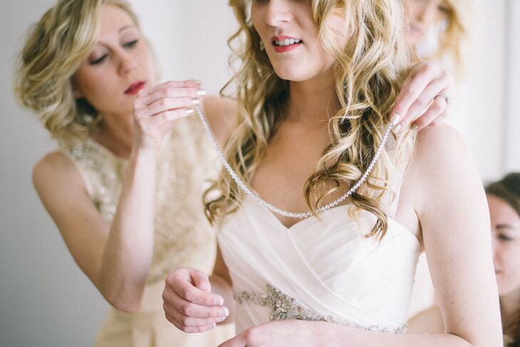 Bride’s Traditional Pearl Necklace
