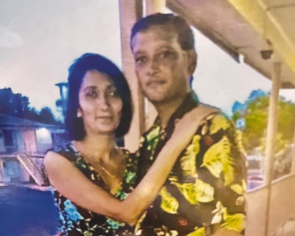 Picture of Uncle & Aunt