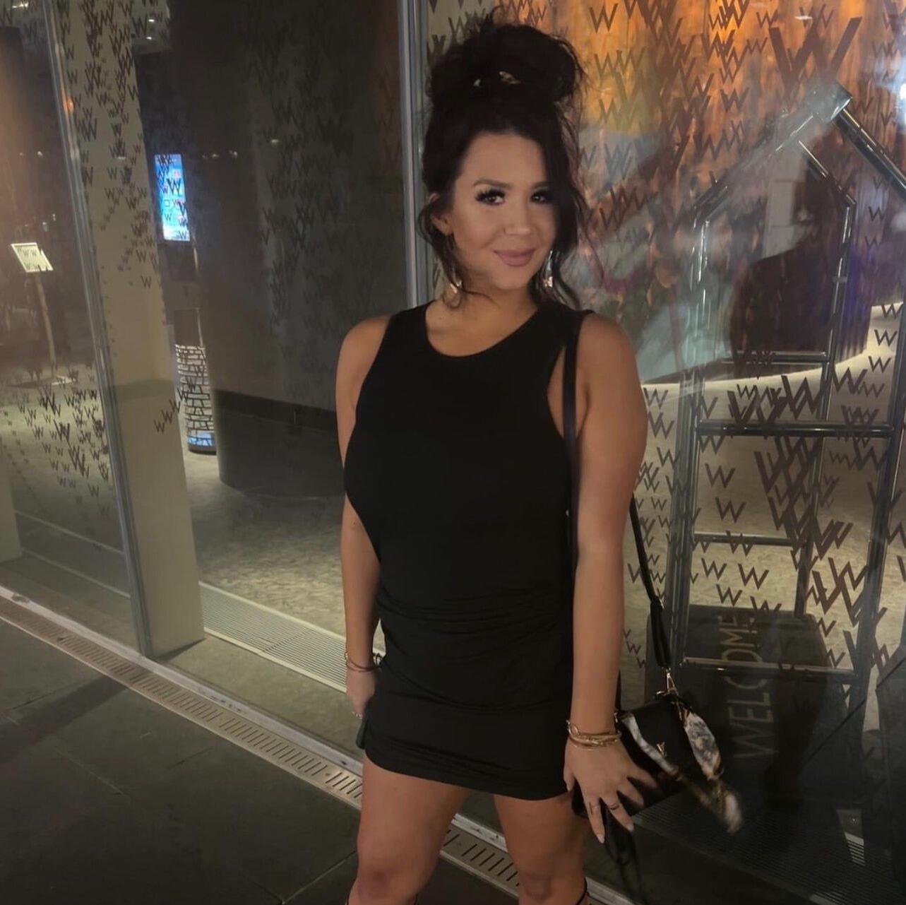 Mia Nicholas 