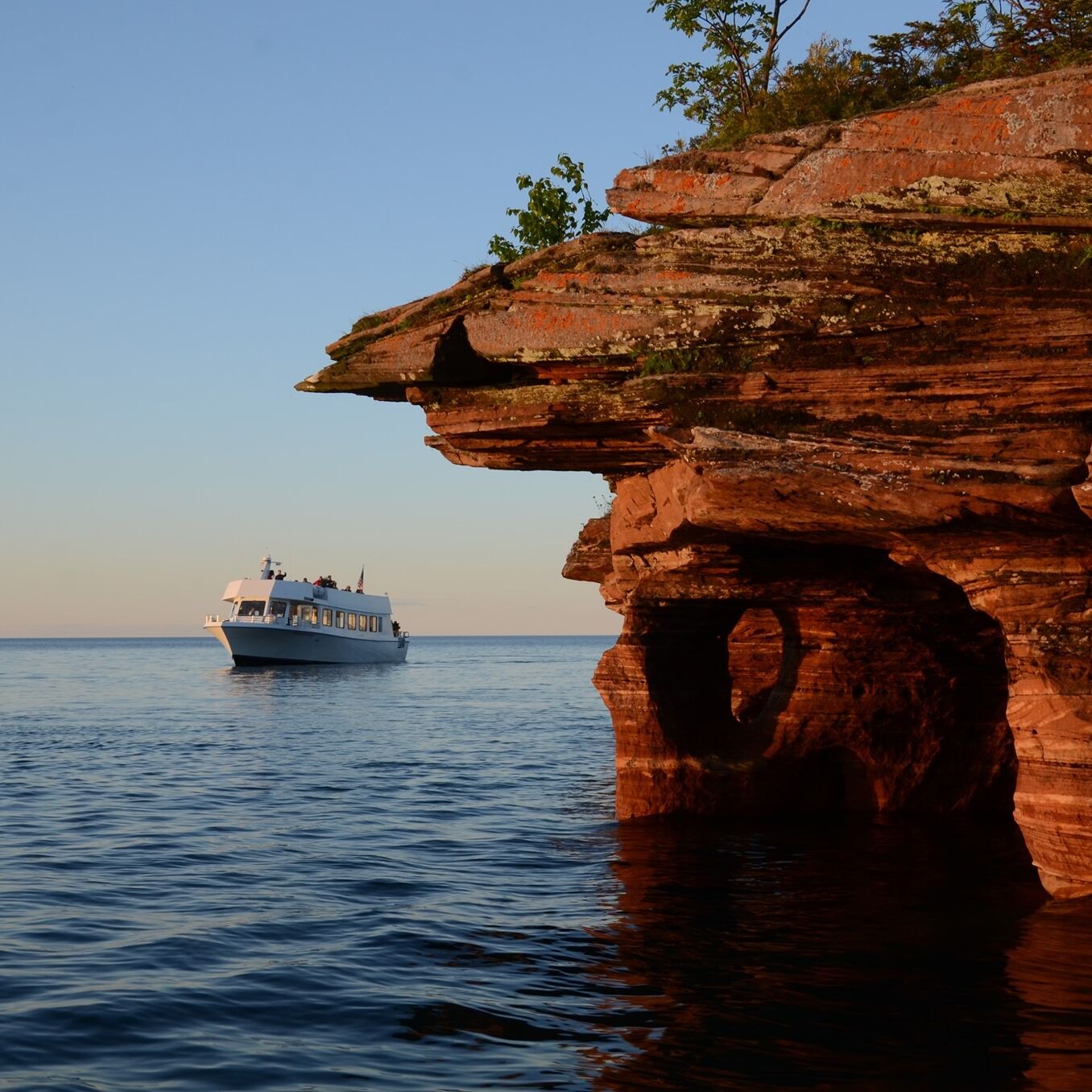 Picture of Apostle Islands Cruises Boat Tours