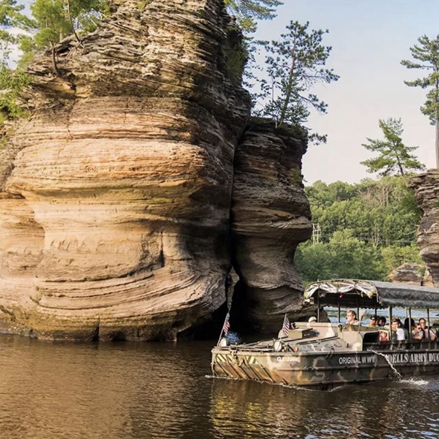 Picture of Dells Army Duck Tours