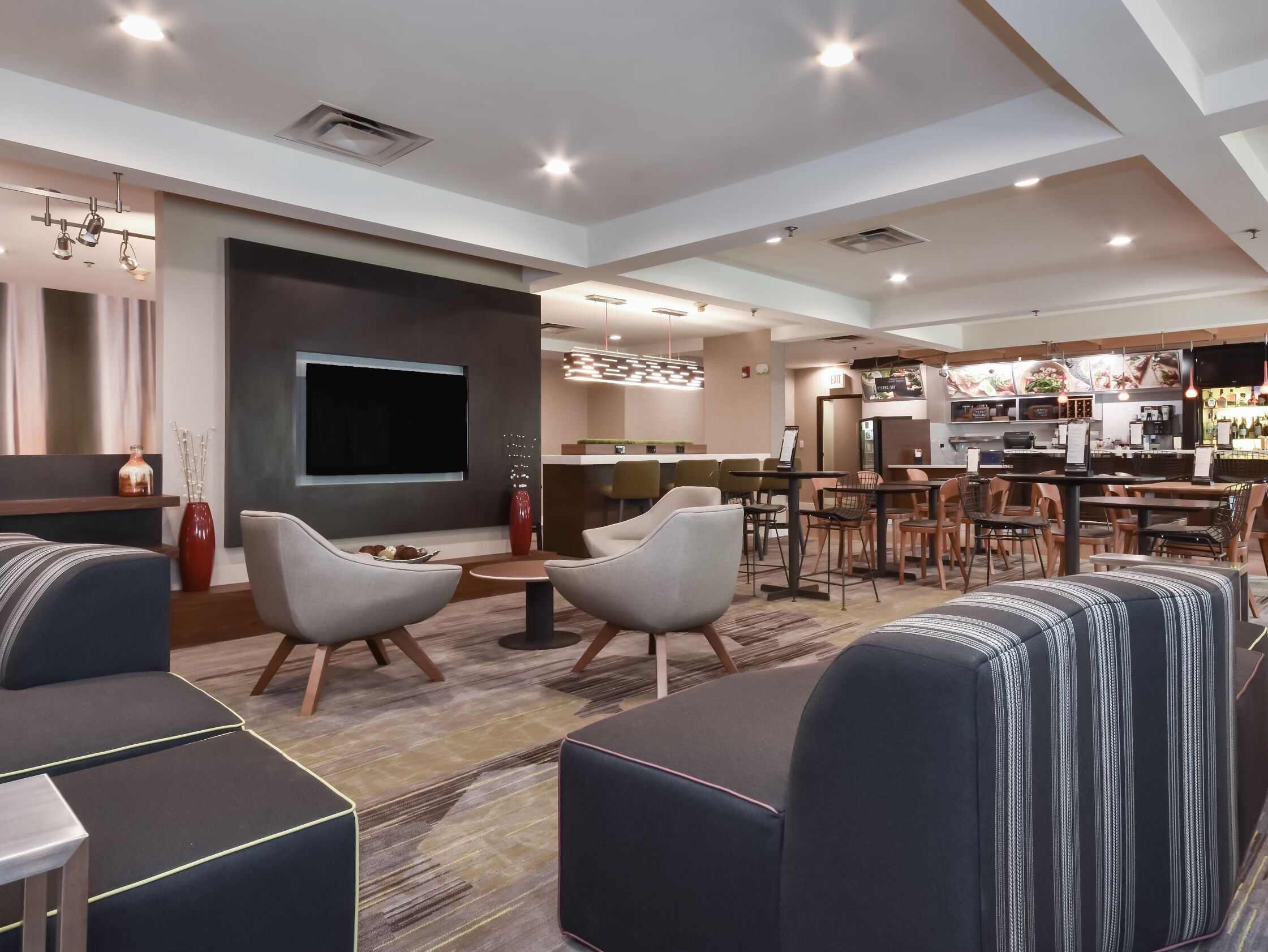 Picture of Courtyard by Marriott Charlotte Lake Norman