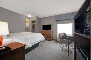 Picture of Hampton Inn Farmington