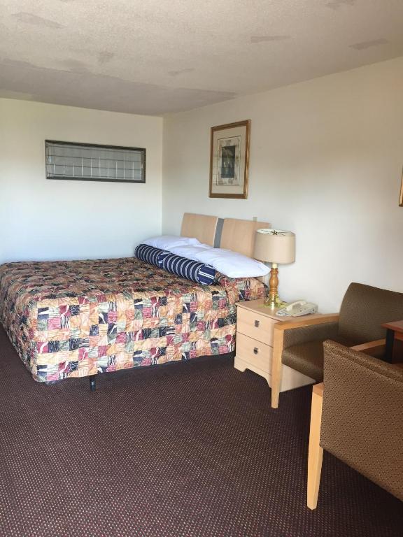Picture of Economy Inn