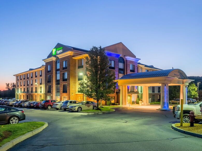 Picture of Holiday Inn Express & Suites Auburn, an IHG Hotel