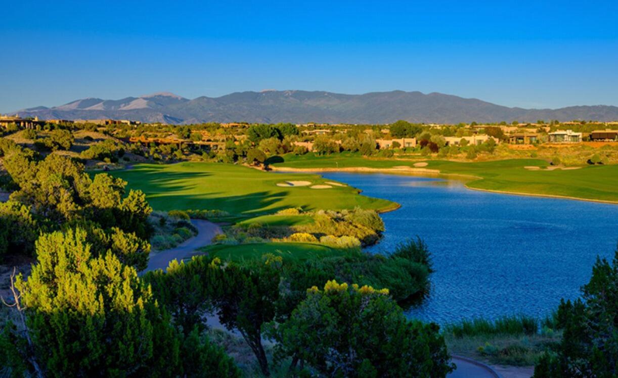 Picture of Golfing 