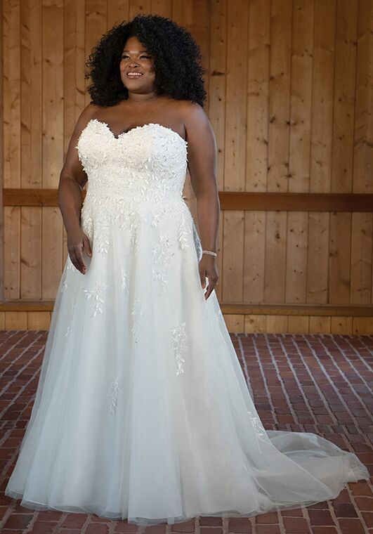Essense of Australia D3529 plus A-Line Wedding Dress - 4