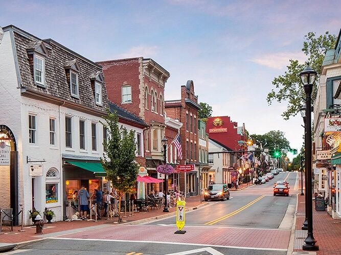 Picture of Shop Downtown Leesburg Stores and Boutiques