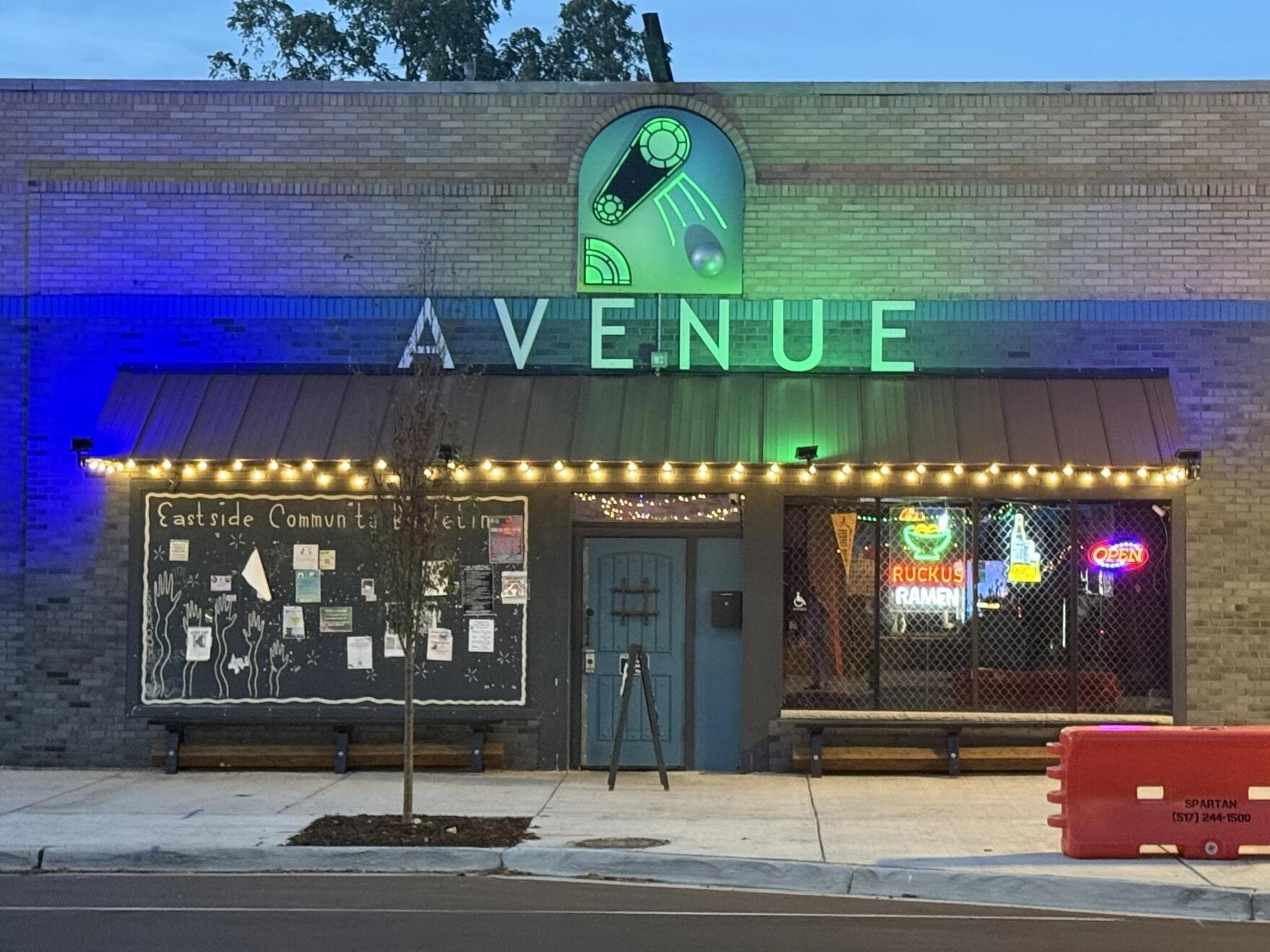 Picture of The Avenue Bar