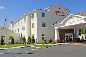 Picture of Hampton Inn & Suites Mystic