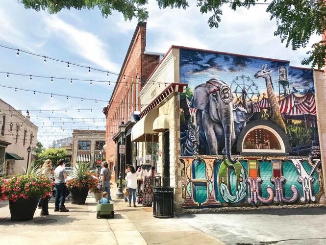 Picture of Explore Downtown Holly!