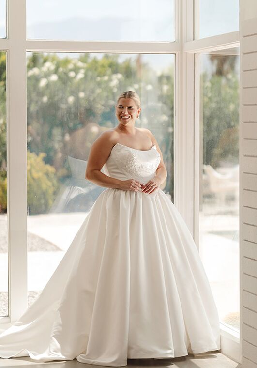 Stella York SY8239+ Ball Gown Wedding Dress - 2