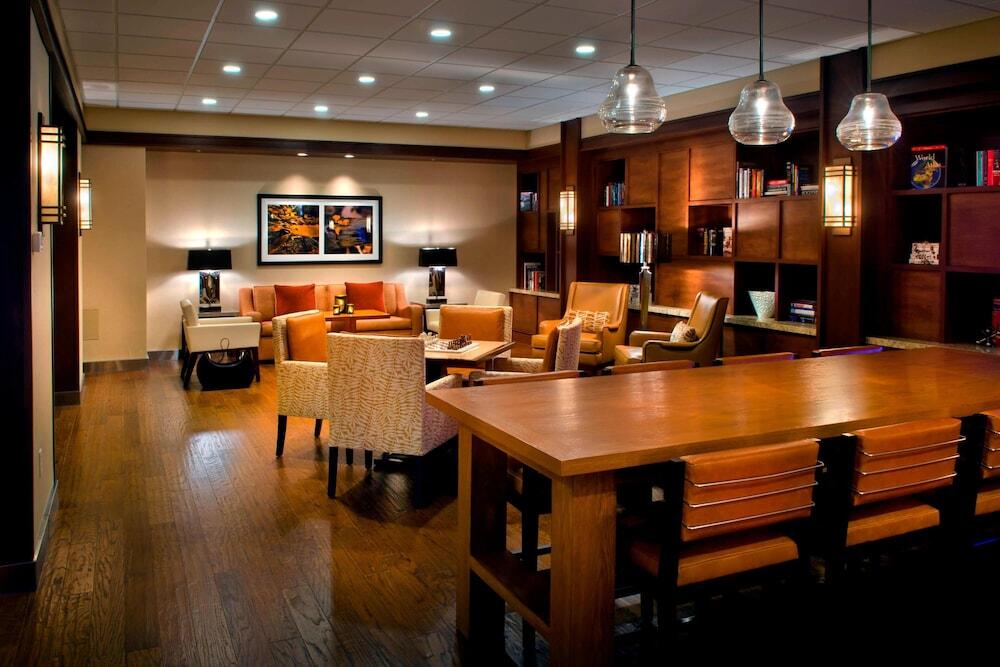 Picture of Trumbull Marriott Shelton