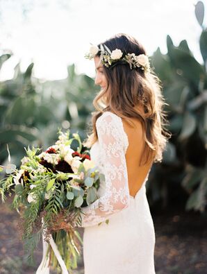 Lacy Bohemian-Style Wedding Dress