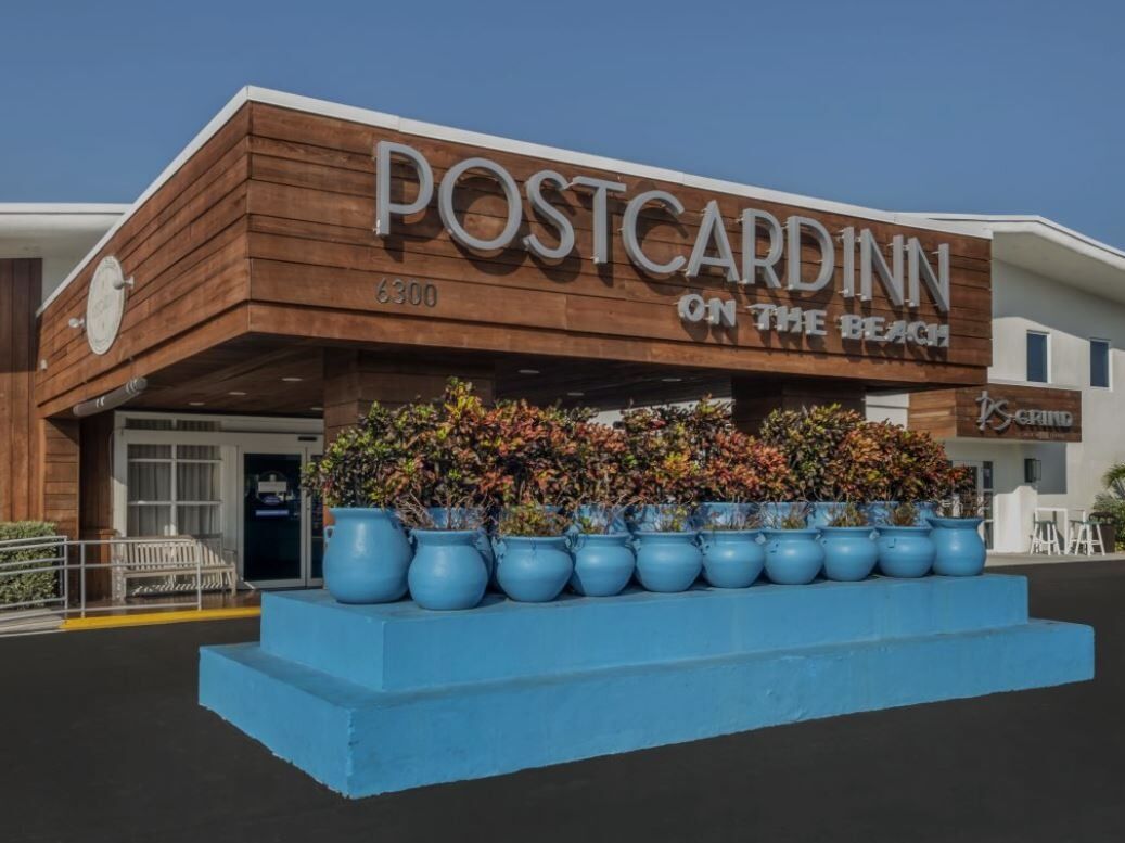Picture of Postcard Inn On The Beach