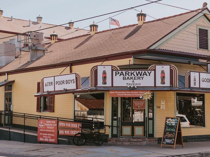 Picture of Parkway Bakery & Tavern