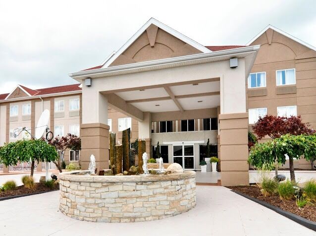 Picture of Holiday Inn Express & Suites Port Clinton-Catawba Island, an IHG Hotel