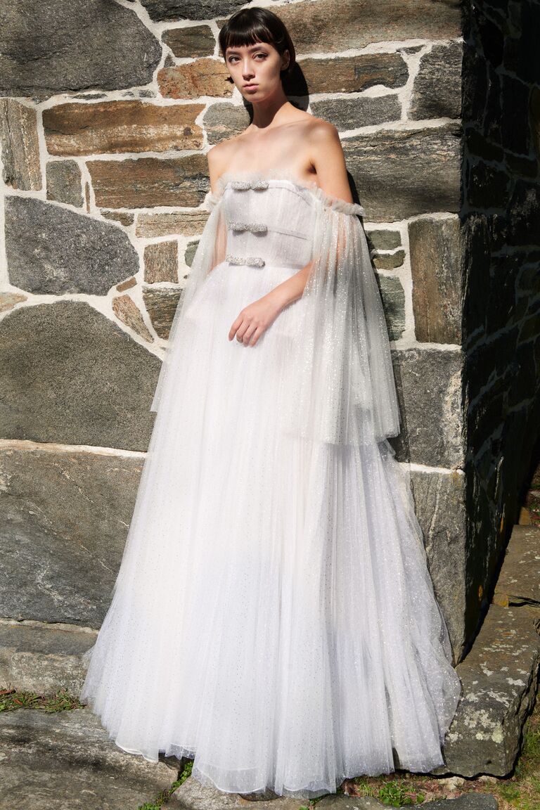 Wedding dress with bow details