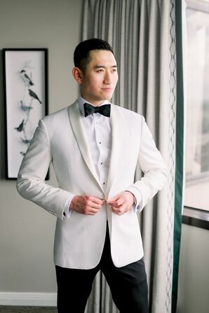Groom in White Tux for Wedding  at The Swan House in Atlanta, Georgia