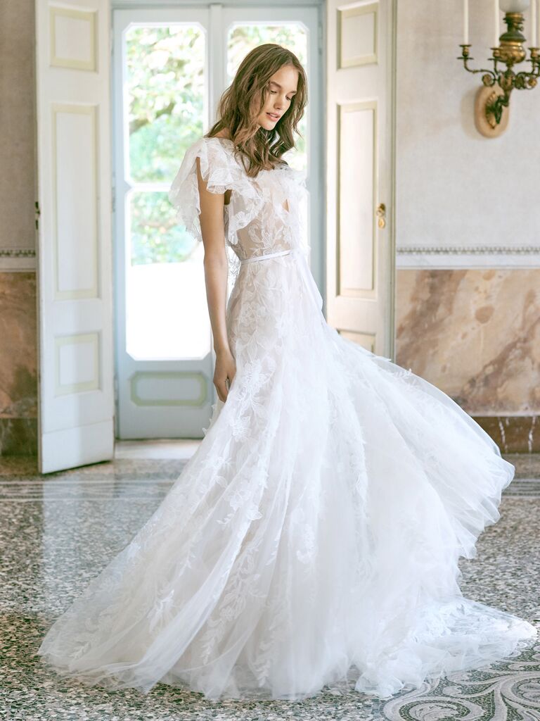 monique lhuillier dress with tulle sleeves and skirt