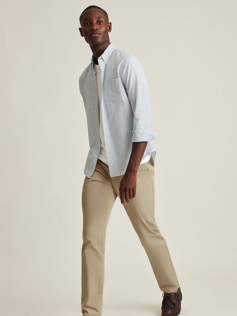 A model shows off this modern engagement outfit.