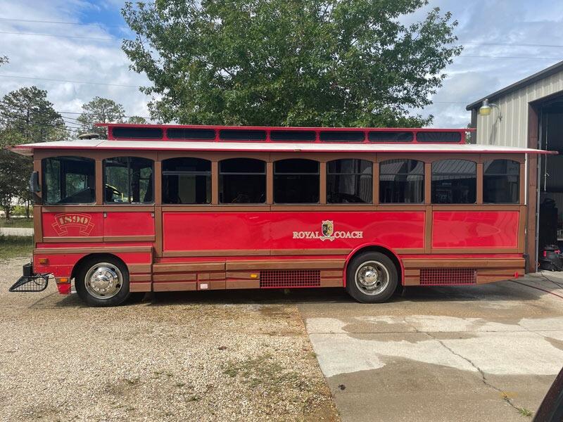 Picture of Royal Coach Limousine