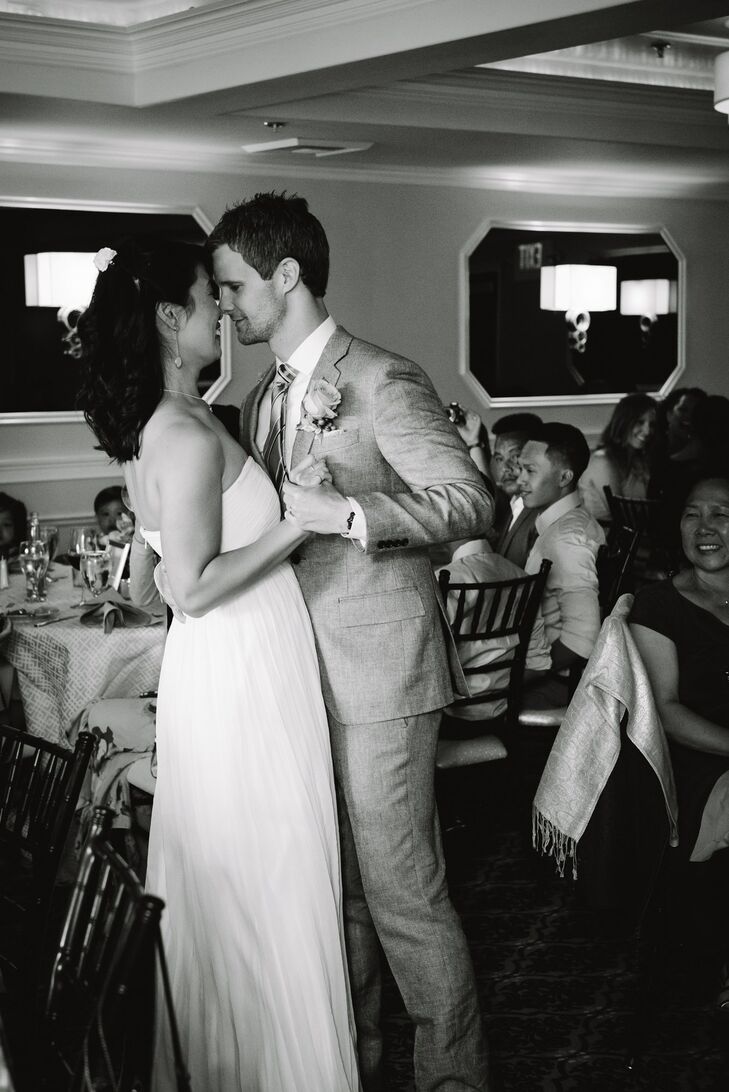 Surrounded by family and friends, Stephanie and Daniel took to the dance floor for their first dance.