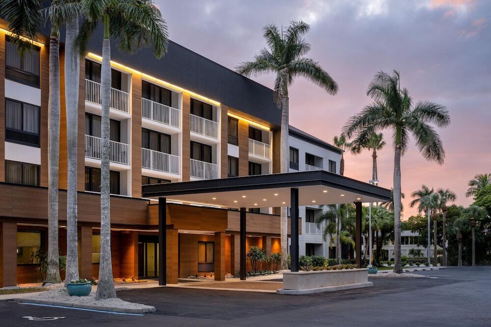 Picture of Courtyard by Marriott - Naples