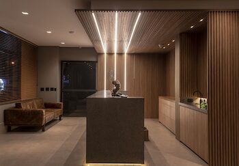 Picture of Max Plaza Hotel