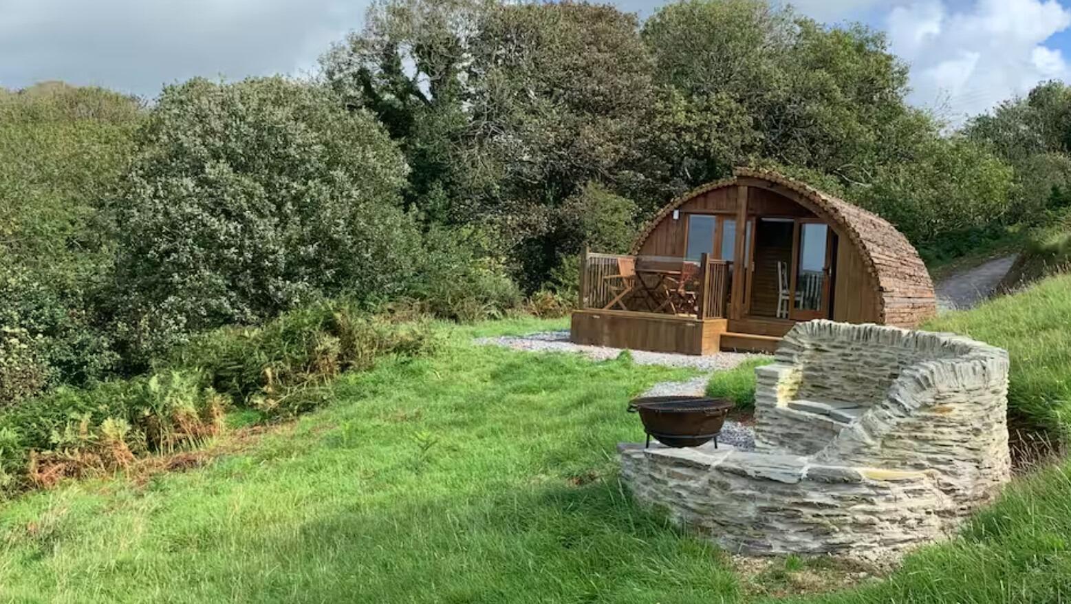 Picture of Birdsong Lodge sleeps 2  - 10 minute drive from Buttercombe