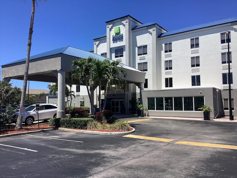 Picture of Holiday Inn Express Hotels & Suites Cocoa Beach by IHG