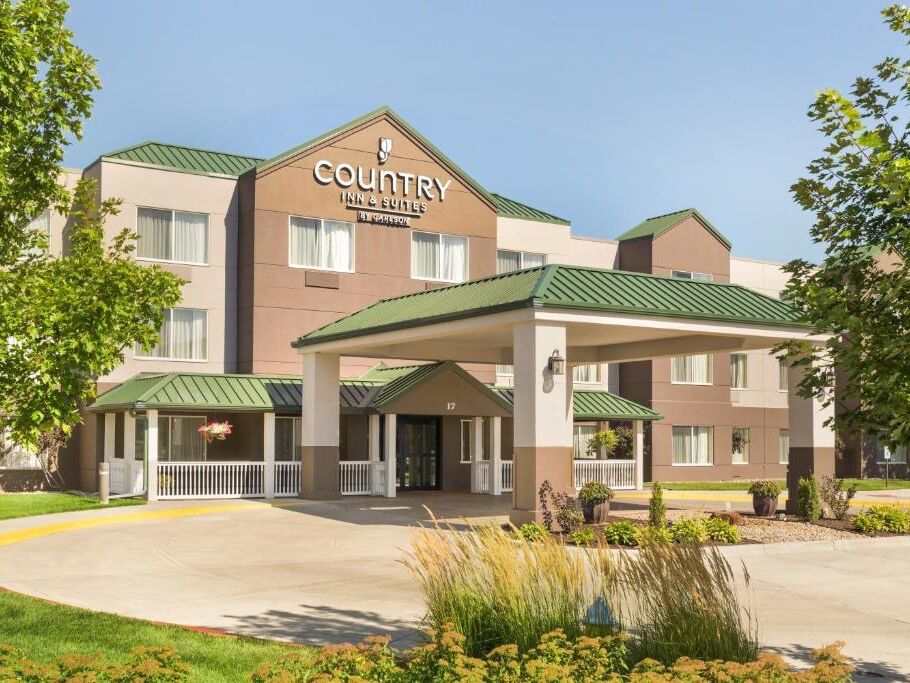 Picture of Country Inn & Suites by Radisson, Council Bluffs, IA